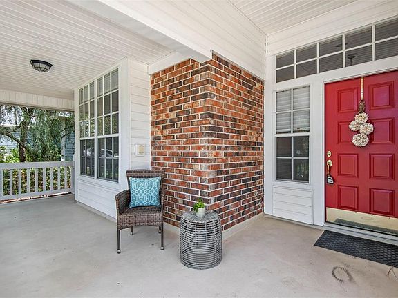 3rd image of 2133 Sussex Ct