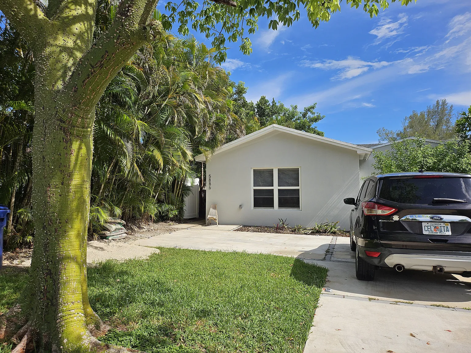 2 bed, 815 sqft, $2,800 — Photo 2