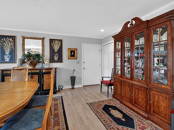 2nd image of 3317 Julienton Dr NE
