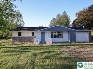 450 Walnut Dr, Northampton, PA 18067