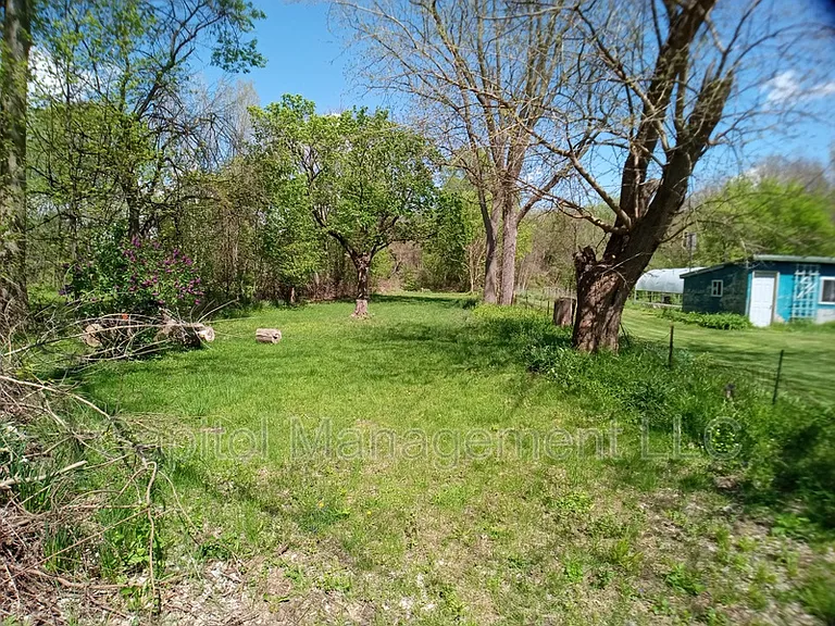 128 W Willow St #2 — Photo 2