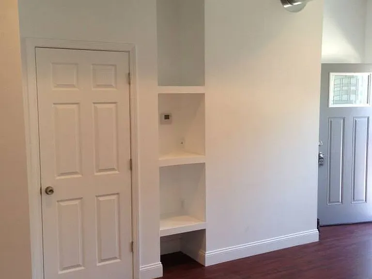 1815 Jane St — Photo 8