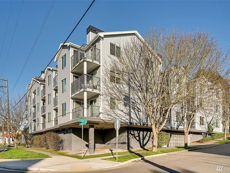 9200 Greenwood Ave N #307 — Photo 8
