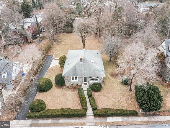 2nd image of 14 Asbury Ave
