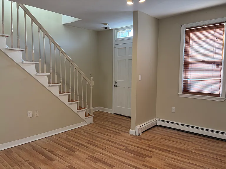 36 Cork St — Photo 10