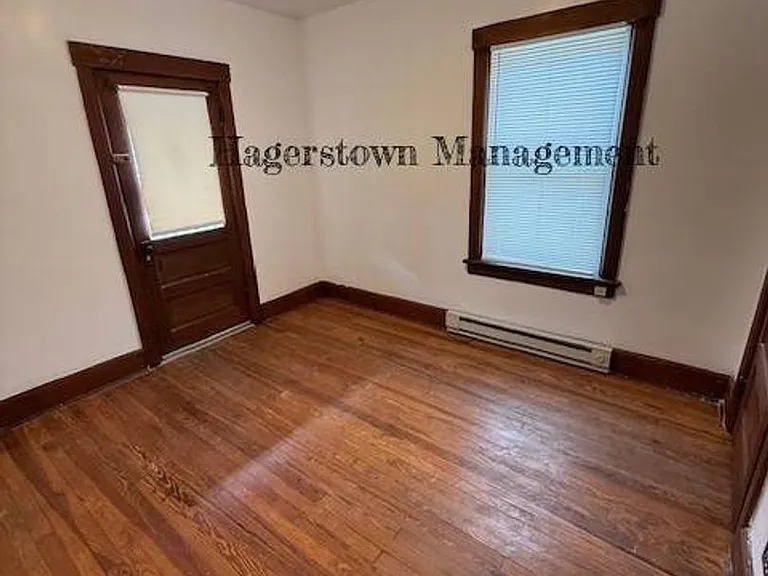 109 Fairground Ave — Photo 3