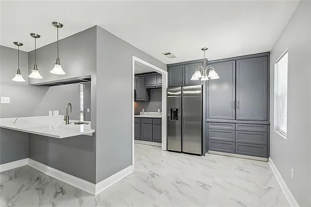 833 Lawrence St — Photo 10