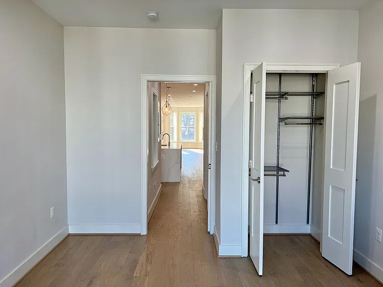 1125 Fairmont St NW — Photo 8