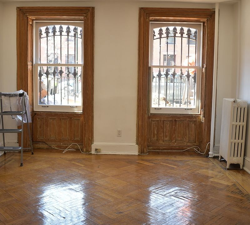 1st image of 397 Clermont Ave #1