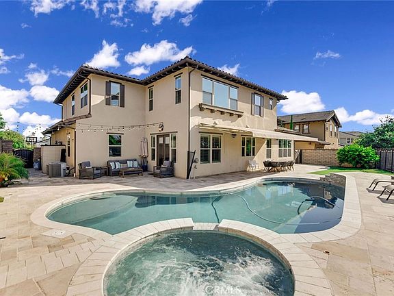 4th image of 1127 Las Colinas Way