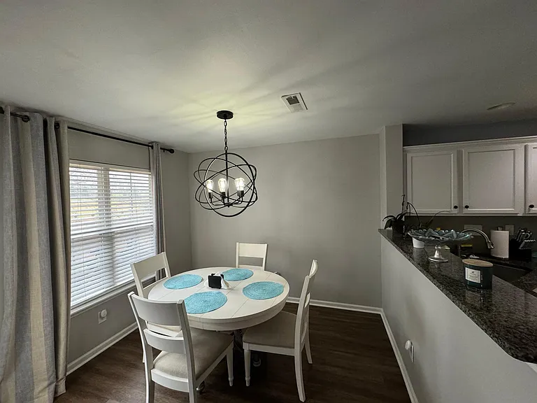 633 Rock Lake Gln — Photo 5