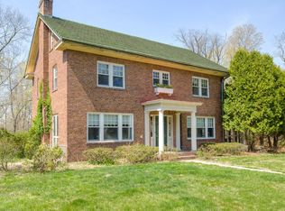 25 Loockerman Ave, Poughkeepsie, NY 12601