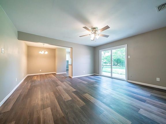 5th image of 320 Linda Dr