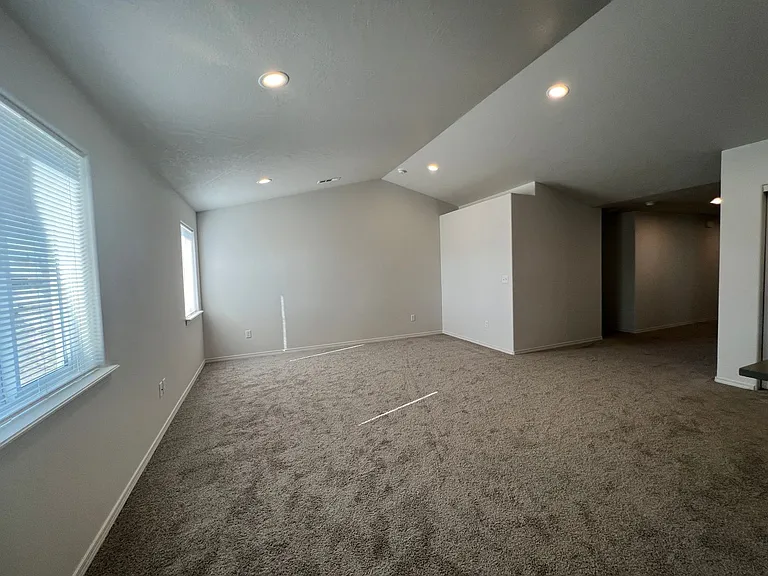 1023 W Aspen Rd — Photo 10