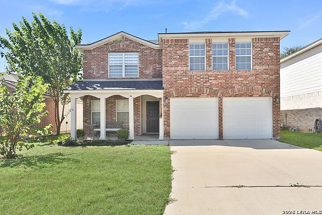 3 bed, 2.5 bath, 2372 sqft, $2,300 — Photo 2