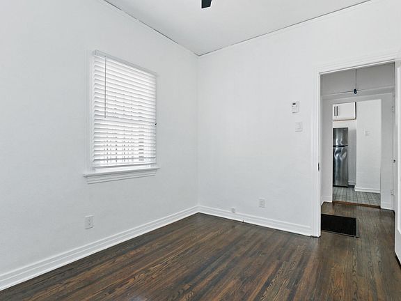 3rd image of 1001 E 5th St #1/2