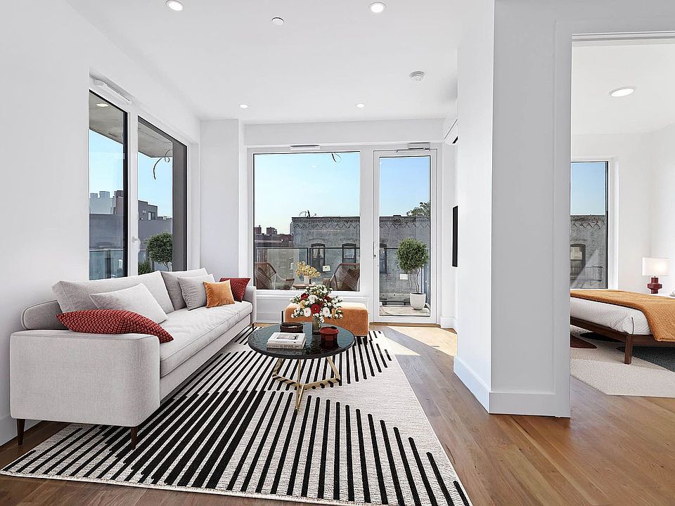 1st image of 228 Berry St #6A