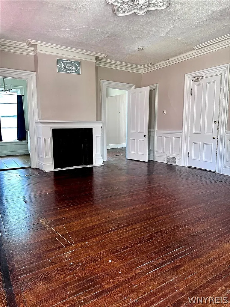 1 bed, 1.0 bath, 2769 sqft, $1,100 — Photo 4