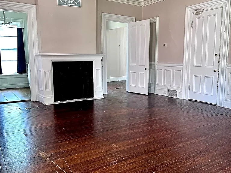 912 Lafayette Ave — Photo 4