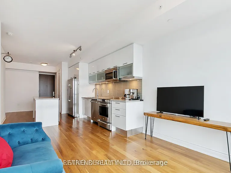 388 Yonge St #6505 — Photo 4