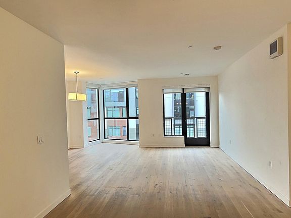 4th image of 815 Tennessee St #203