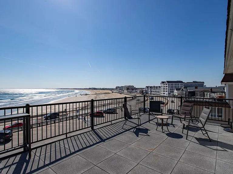 407 Ocean Blvd #A9 — Photo 1