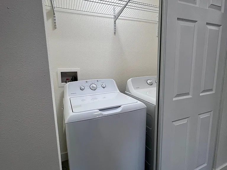 2881 Spy Glass Ave #4 — Photo 6