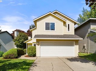 100 Kingsgate Rd, Lake Oswego, OR 97035