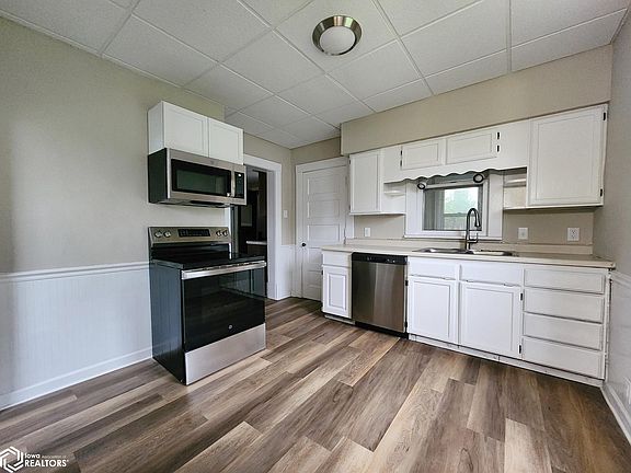 5th image of 102 Johnston St