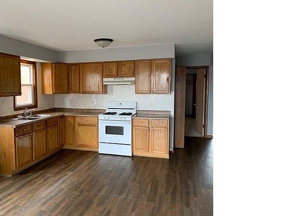 3rd image of 283 Yates Ave APT 1