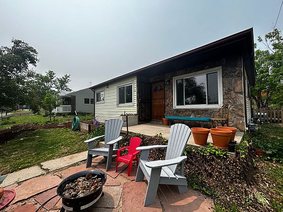 4th image of 701 S Mariposa Way