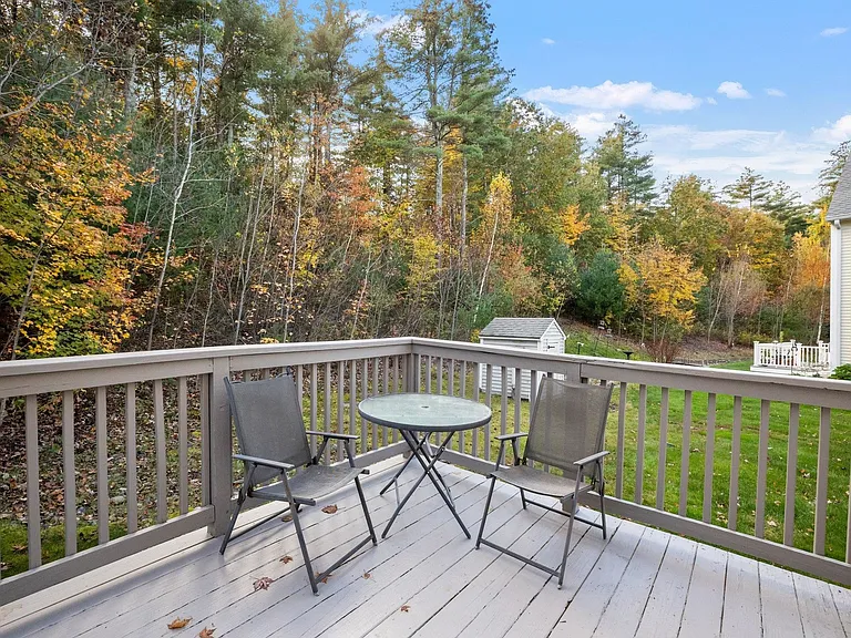 131 Forest Hill Way — Photo 17