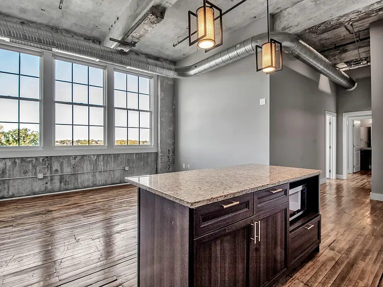 Crescendo Loft Apartments — Photo 35