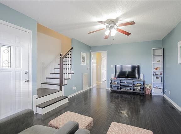 2nd image of 3467 Sandpiper Dr