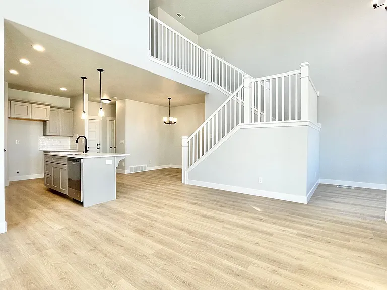 4306 W Silver Peak Ln — Photo 7