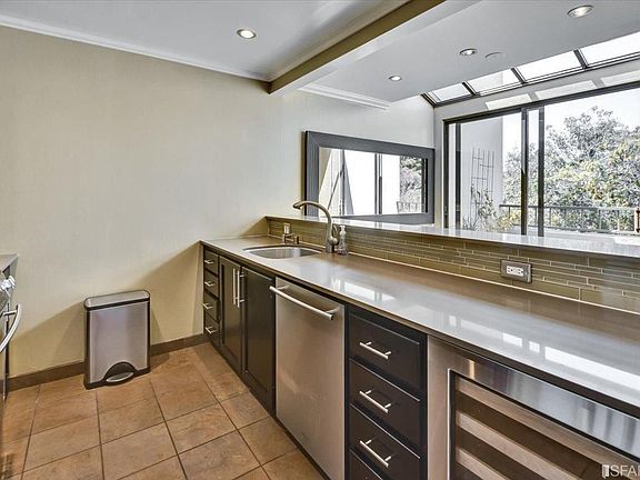 5th image of 154 Lombard St APT 50