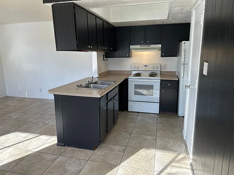 Updated 1 and 2 Bedroom Apartments — Photo 5