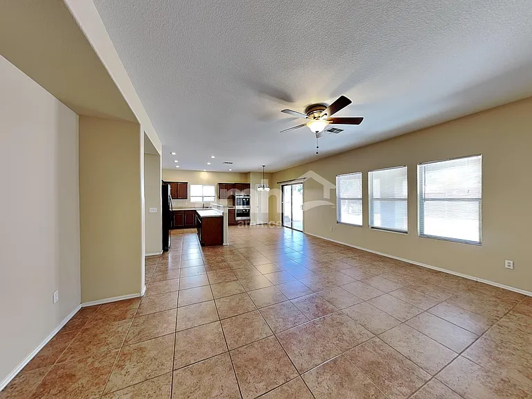 19718 E Canary Way — Photo 5