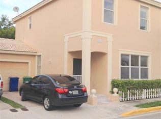 10525 NW 57th Ct, Pompano Beach, FL 33076