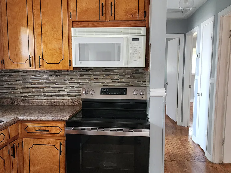 324 New York Ave — Photo 10