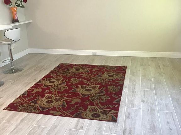 3rd image of 3025 Ellesmere #B