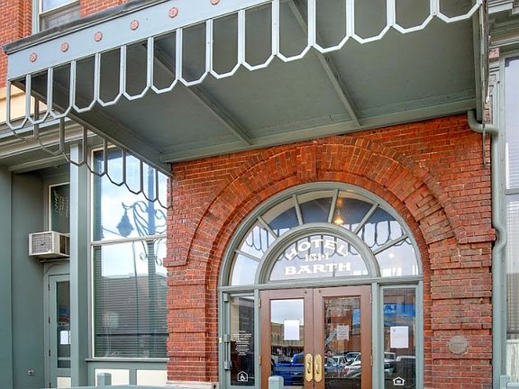 4th image of 1514 17th St #10545711