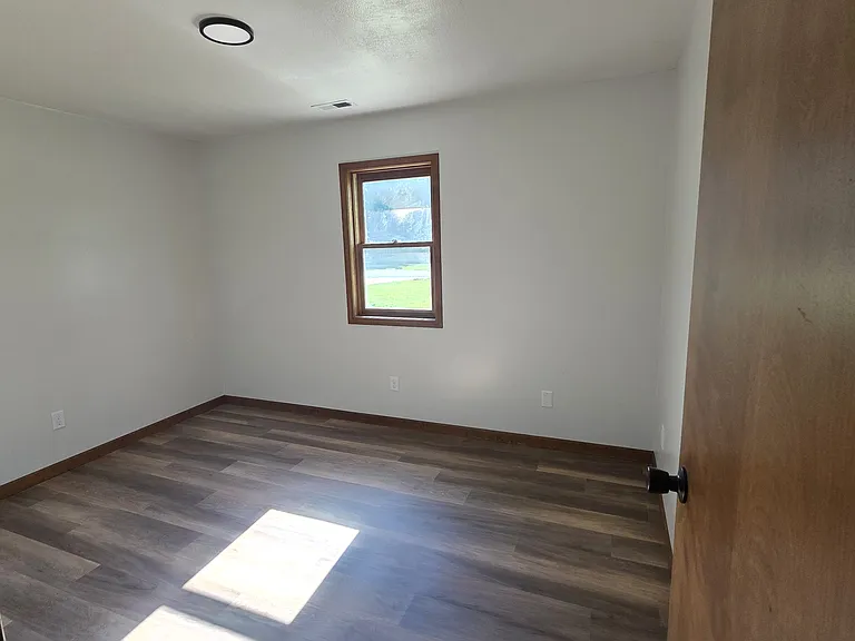 121 Avalon Dr — Photo 11