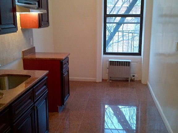 4th image of 404 8th Ave APT 3A