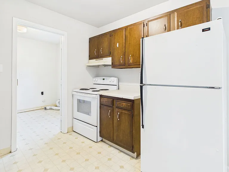 2336 Sara Ln — Photo 14