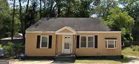 604 W Moore St