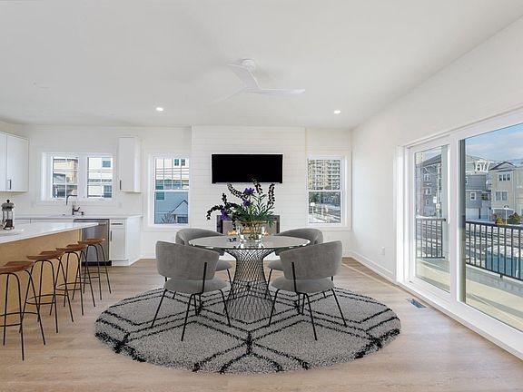 4th image of 5201 Atlantic Ave Unit B