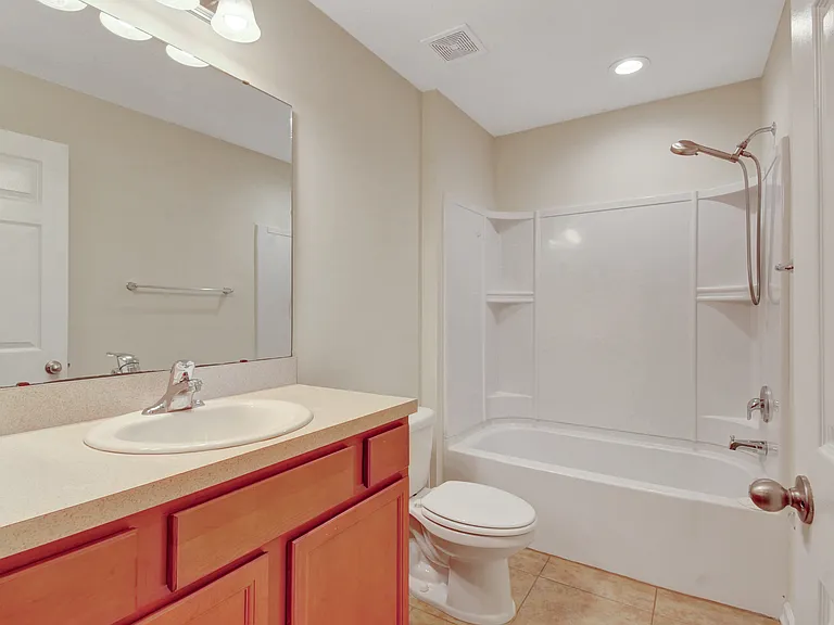 262 Moultrie Village Ln — Photo 16