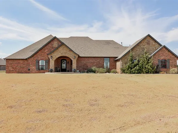 203 Raye Pl, Tuttle, OK 73089