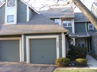 203 Queens Xing, Dayton, OH 45458